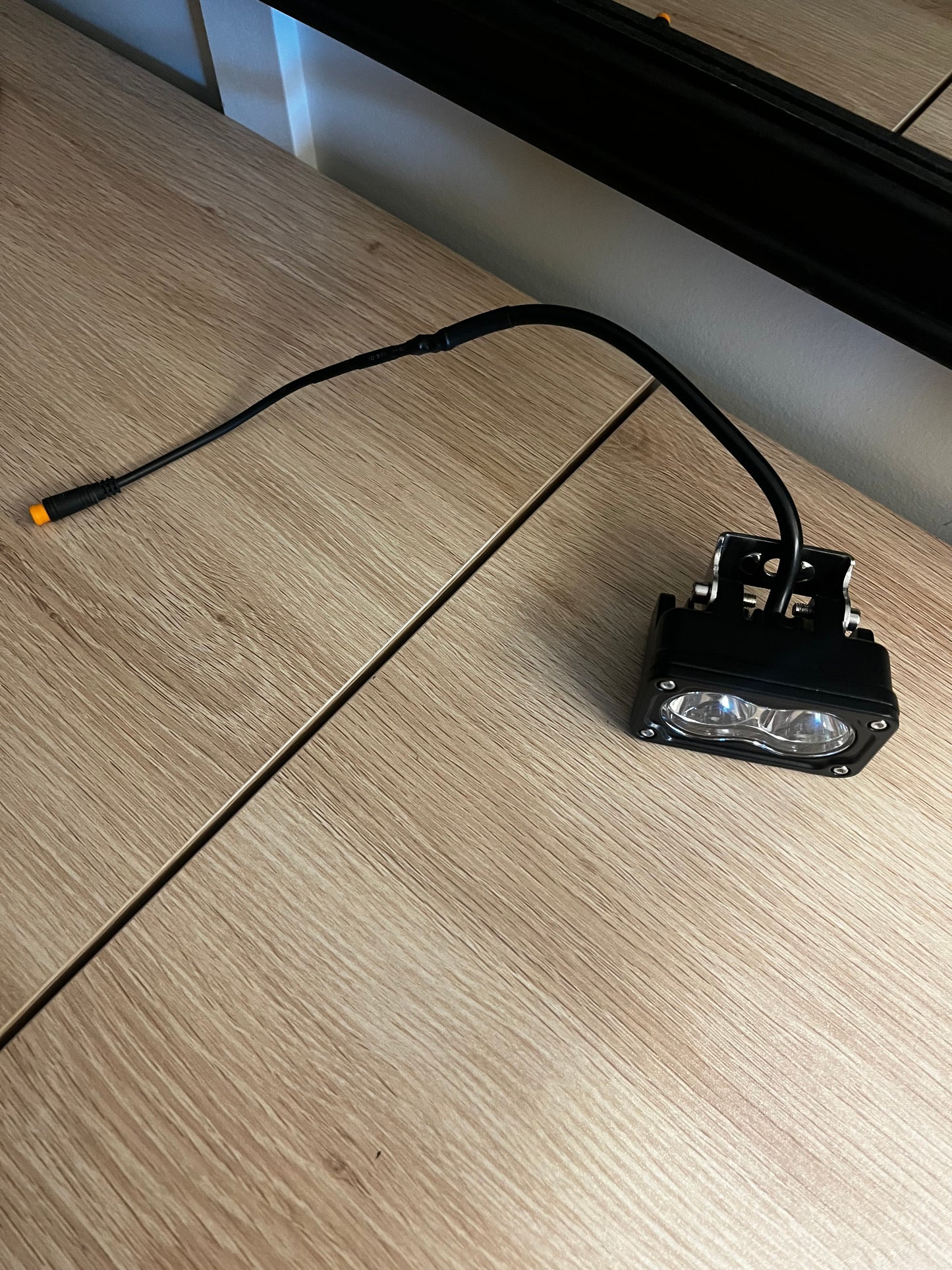 Plug and play Baja light